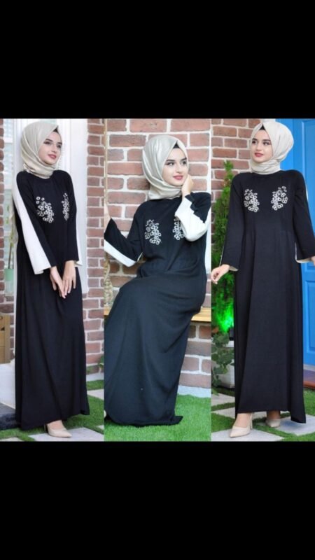 ستايل تركي موضة 2019  عبائة بتصميم وطرز يتخلل وسط العباءة ما يعطيك مظهر رائع