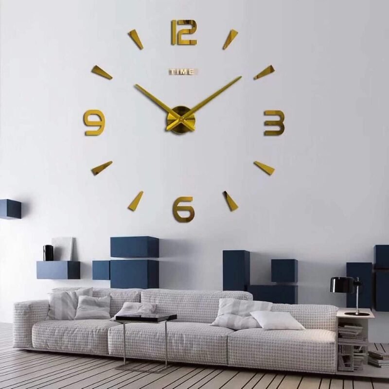 ساعات حائطية كبيرة بتصاميم رائعة لتزيين الصالات والبيوت